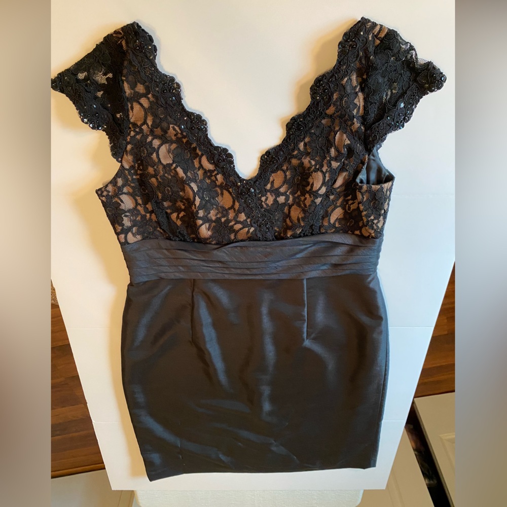 SL Fashions Black Beaded and Sequins Detail Midi Cocktail Dress, size 14 - Picture 5 of 13